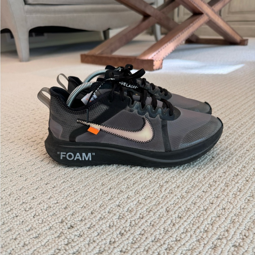 Nike Zoom Fly Off White Black/Silver Size 9.5 US